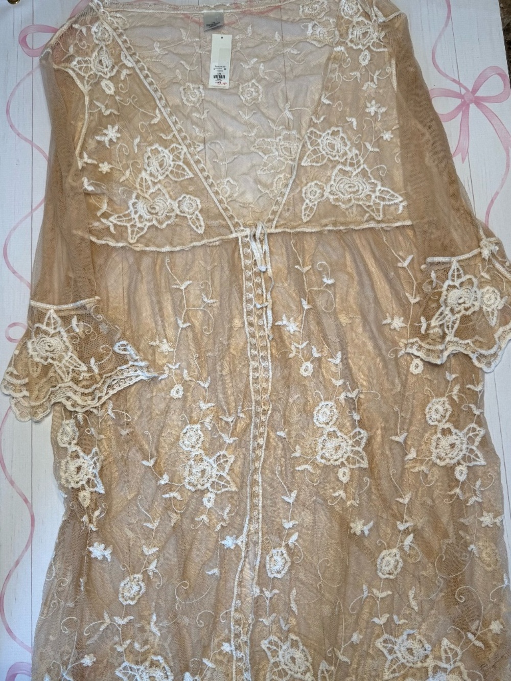 NWT Francesca's lace Kimono size L/XL